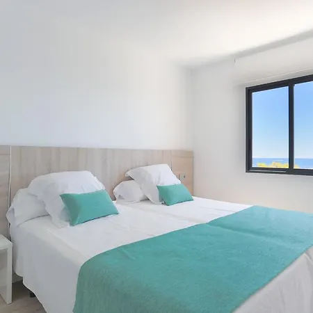 White Apartments - Adults Only-2